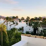 Stunning Penthouse Just Footsteps Away From Estepona\'S Beaches