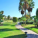 Excellent Holiday Apartment With Pool View