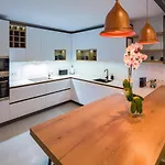 Villa Adelfas 65