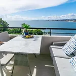 Cp - Modern Beachside Apartment In Estepona