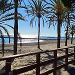 Estepona Port Beachside Apartment - Marina Bay