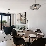 Luxe Apartment With Sea View