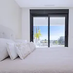 Contemporary Apartment 8 Min To Puerto Banus