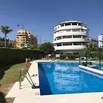 Vip Puerto De Estepona