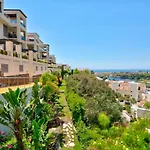 Mediterranean Swing - Acosta Apartment 4, Villa Padierna