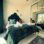 La Siesta