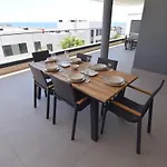 Mesas Homes