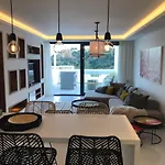 Siempre Mas Penthouse Atalaya Hills Golf Marbella 2 Large Bedrooms 4 Guests