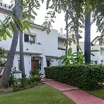 Townhouse Beachfront In Costalita