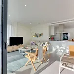 Hermoso Penthouse Anne E Manu