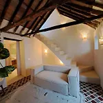 Love Nest - Heart Of Old Town