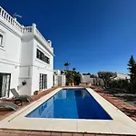 Villa 5 Beds With Private Pool Near Estepona - 5007