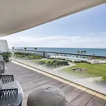 Theedgebythesea Dolphin