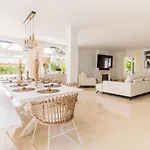 Arcadia - Avenida 28 De Las Adelfas 29680 Estepona, Malaga