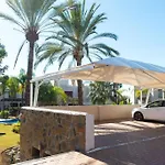 Stunning 2 Bd Townhouse By Hostlovers