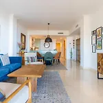 Newly Renovated Apartment With Amazing View