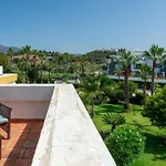 Spacious Beachfront Holiday Home