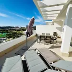 Penthouse Moderne Vue Mer Ideal Pour Sejour En Famille Las Olas Estepona