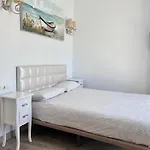 Pirata Bungalow Sea Front