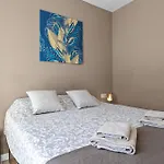 Luxury New Apartment City Center Estepona - Private Parking