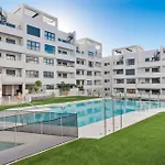 Luxury Apartment With Roof Terrace - Central Estepona