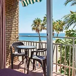 Spacious Apartment With Sea Views D