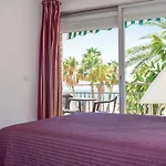 Spacious Apartment With Sea Views D