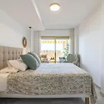Espectacular Apartamento Estepona, Primera Linea De Playa, Totalmente Reformado En 2023