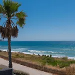 Edge Luxury Beachfront 3Br, 3 Pools, Spa, Gym