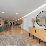 Edge Luxury Beachfront 3Br, 3 Pools, Spa, Gym