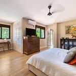 Luxury Villa With Stunning Views In Estepona