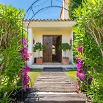 Luxury Villa With Stunning Views In Estepona