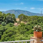 Luxury Villa With Stunning Views In Estepona