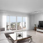 Lovely Two Bedroom Apartment With Panoramic Sea Views