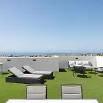 Lovely Two Bedroom Apartment With Panoramic Sea Views