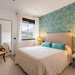 Luxury 2 Bedroom Apartment