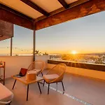 Luxury Escape - Los Flamingos Golf Retreat