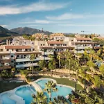 Hoyo19 10 Views Luxury Resort