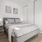 New Cozy 2-Bedroom Apartment In Estepona Center