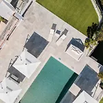 Villa Paraiso Alto Ultimate Holiday Villa Pool Gym Cinema Parking Golf