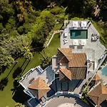 Villa Paraiso Alto Ultimate Holiday Villa Pool Gym Cinema Parking Golf