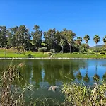 Two Bedroom Apartment In Sunny Golf, Estepona