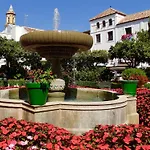 Stylish 2Br In Estepona, Walk To Beach & Old Town
