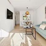 Beautiful Renovated Apartment With Pool Rdr477