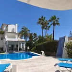 Stunning And Luxury Villa In Marbella-Atalaya - 250M To Gc Atalaya, 2X 18 Holes And Very Close To The Beach Of San Pedro De Alcantara And Puerto Banus Or Puente Romano