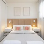 City And Beach Apartment, Estepona 100Mts From The Beach