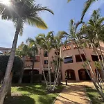 Modern 2 Bedroom Apartment - Hacienda Del Sol