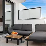 Top Floor Seaview Apartment