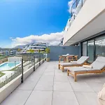 Oasis 325 - 2 Bedroom With Frontal Sea And Mountain View
