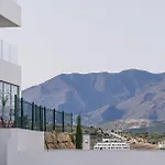 Modern Two-Bedroom Coastal Retreat With Panoramic Sea Views To Africa